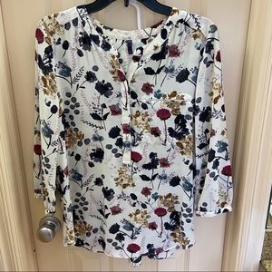 NYDJ 3/4 Sleeve Henley Blouse